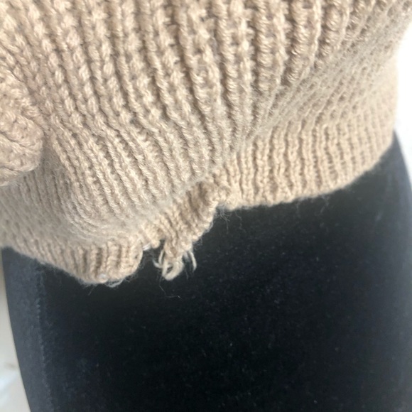 Khaki sweater, Size Large - Picture 3 of 6